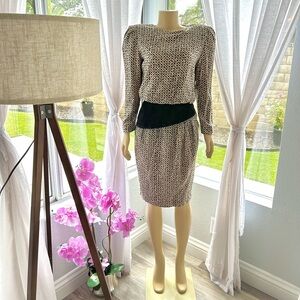 St. Gillian Vintage 100% Silk Geometric Dress Size 6 Button Back A Line Dress